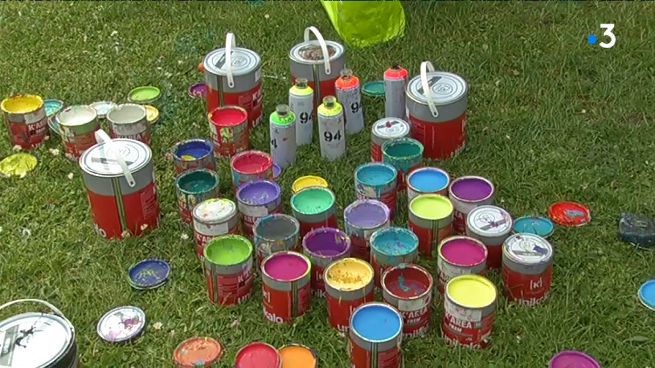 Le grapheur mexicain Cix Mugre au lycée victor louis de Talence